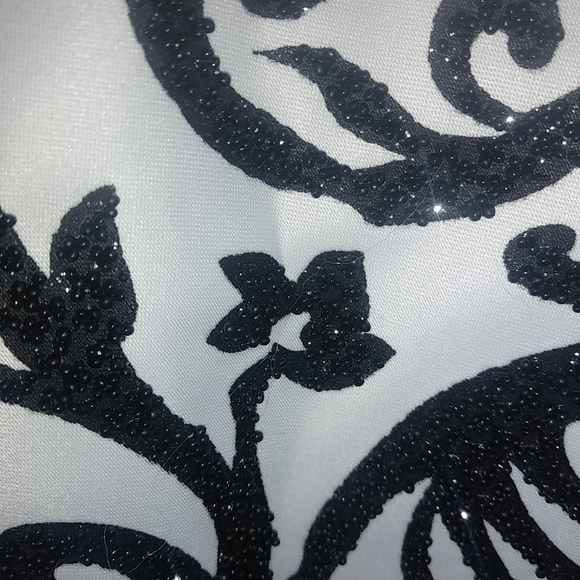 WHBM 4 White Satin Black Beaded Skirt - Picture 5 of 5